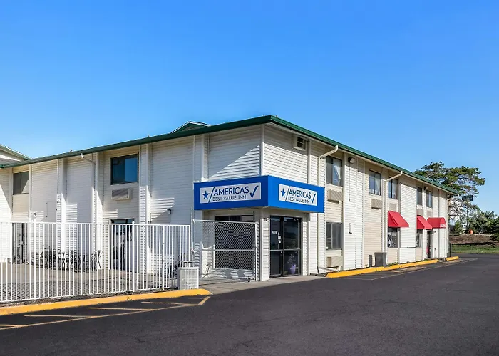 Motel: Americas Best Value Inn - Lincoln Airport