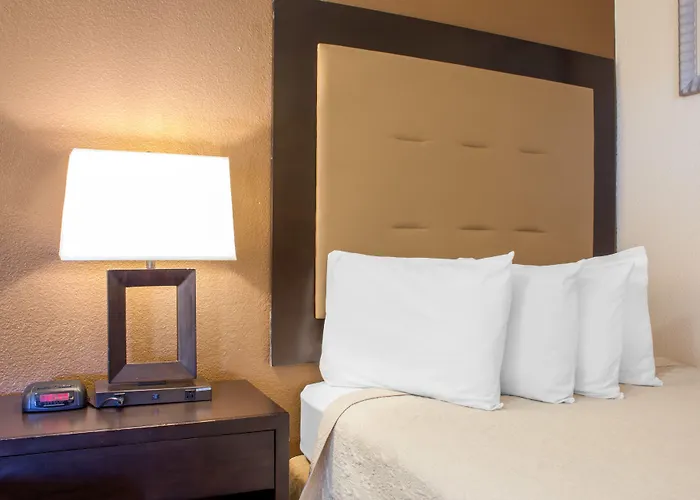 Knights Inn Sierra Vista / East Fry