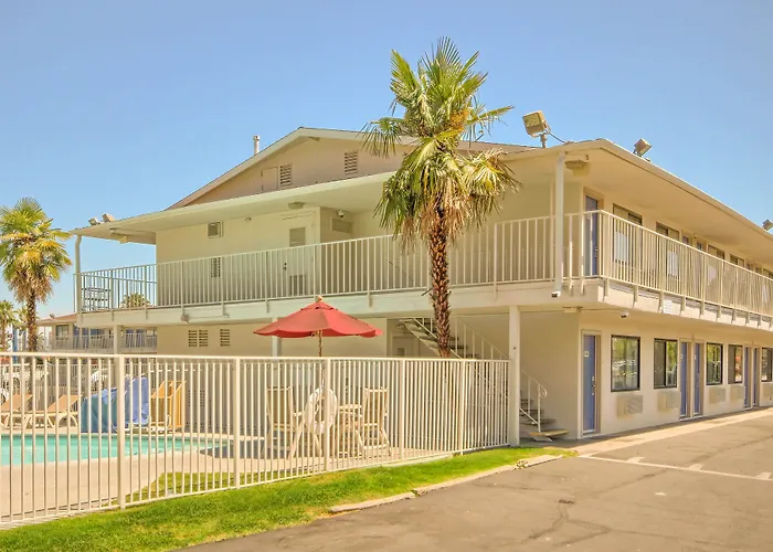 Motel 6-Fresno, Ca - Blackstone North