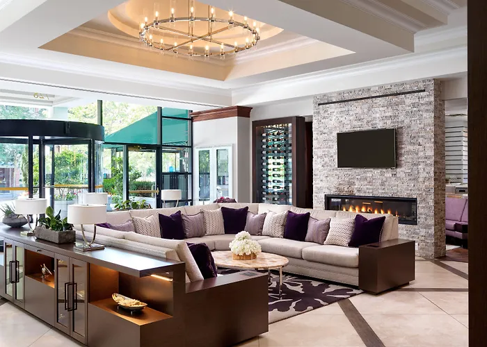 Pet Friendly hotel: Victoria Marriott Inner Harbour
