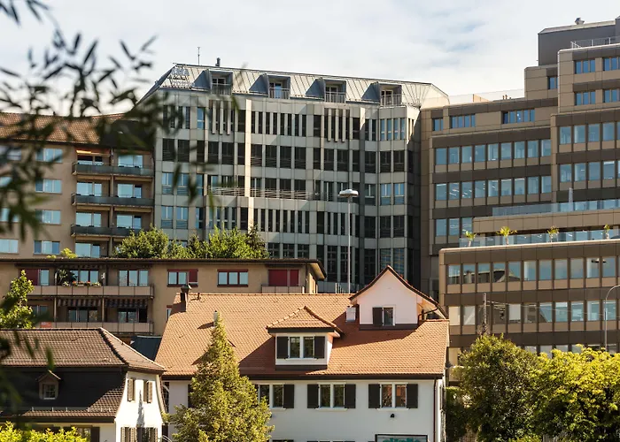 EMA House Hotel Suites