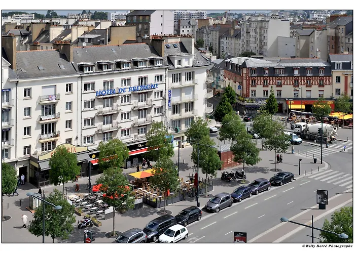 Le Paris Brest Hotel