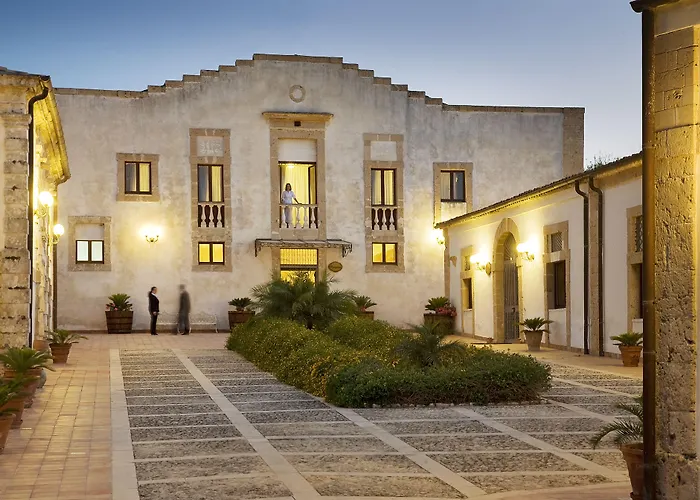 Hotel near Villa Favorita