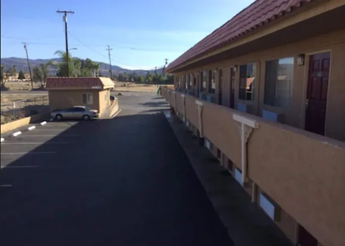 Resort: Vagabond Inn Hemet