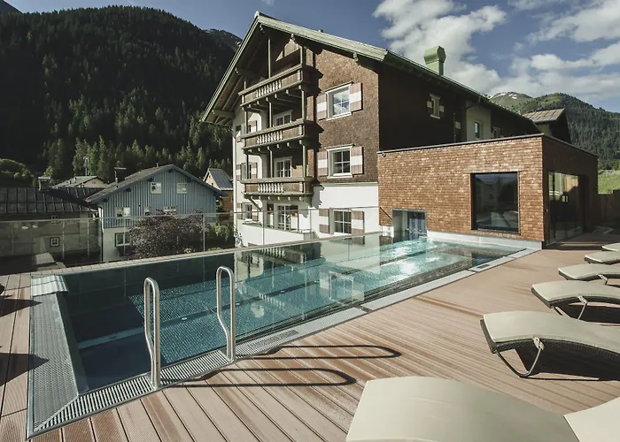 Romantisches Hotel: Hotel Schwarzer Adler - Sport&Spa