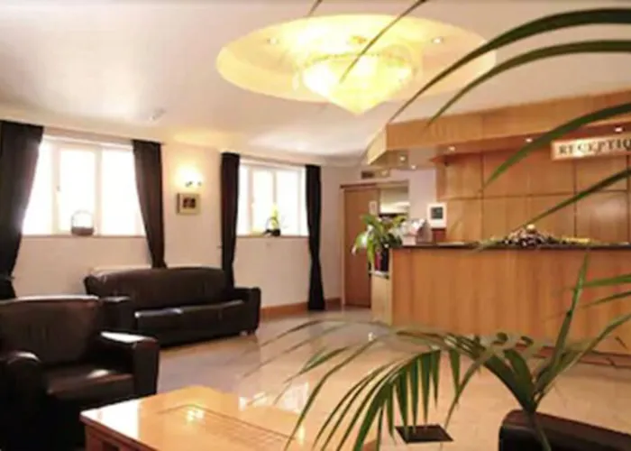 Parkside International Hotel