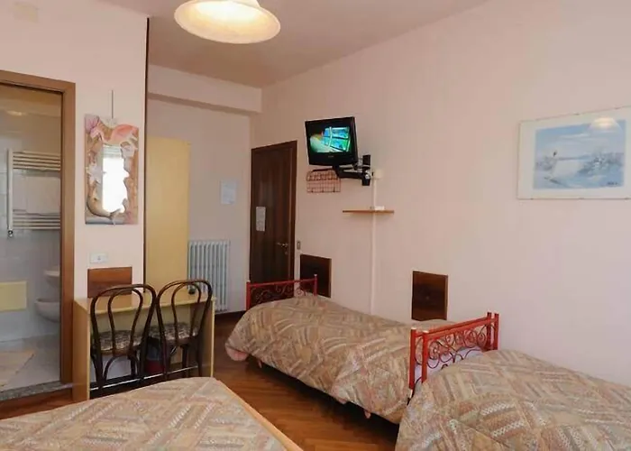 Hotel Elena