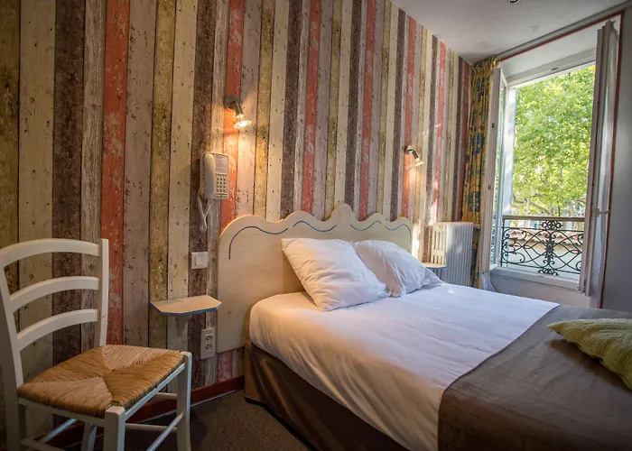 Logis Hotel Du Terreau
