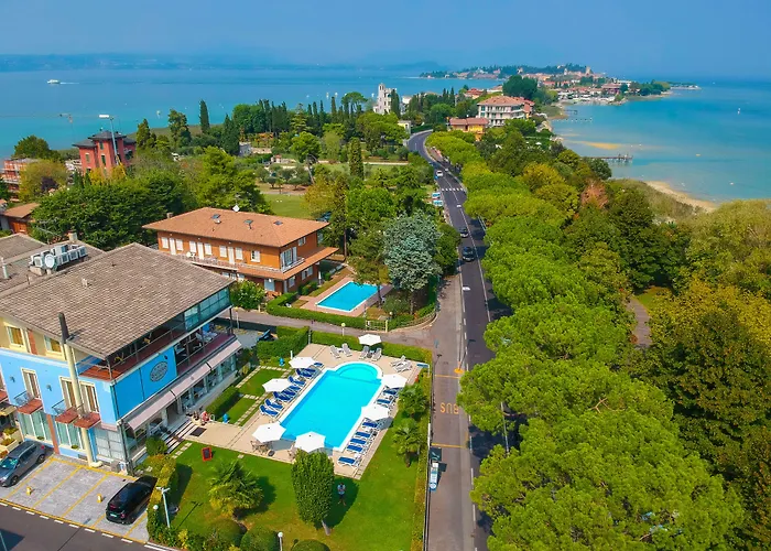 Hi Hotels Sirmione - Lakeview Pool