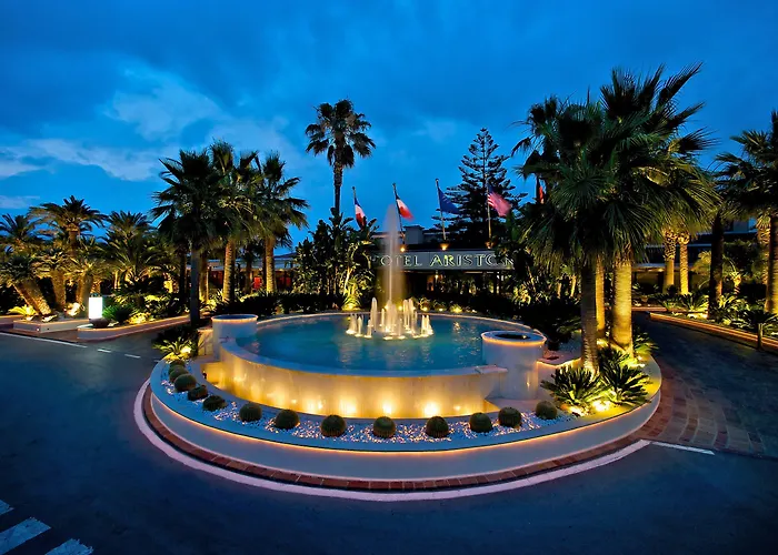 Hotels with tennis Ariston