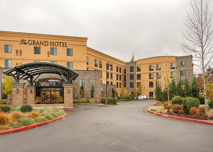 Resort: Grand Hotel At Bridgeport