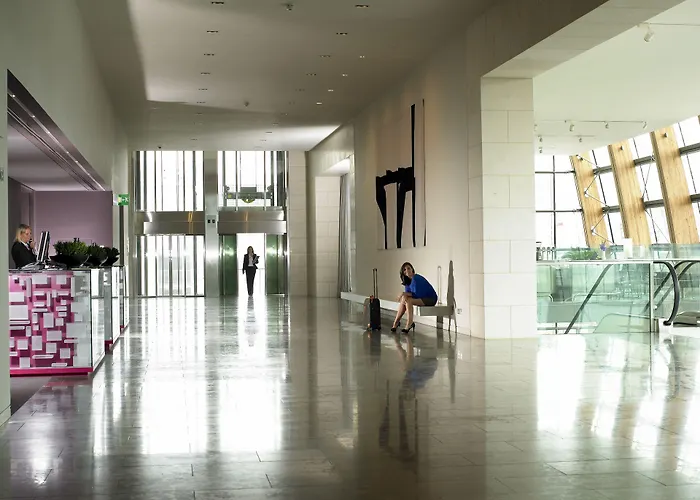 Strandhotel: The Gibson Hotel