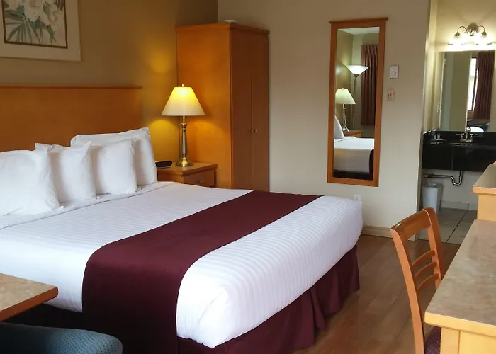 Cheap hotels Canadas Best Value Inn & Suites-Vernon
