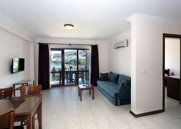 Fora Apart Hotel