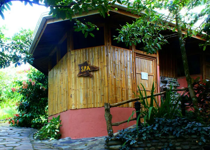  Finca Luna Nueva Lodge
