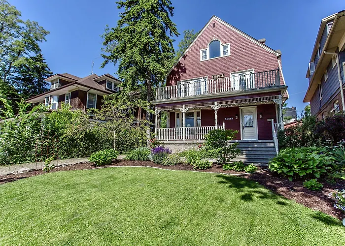 Hotel with view: Redwood Bed And Breakfast