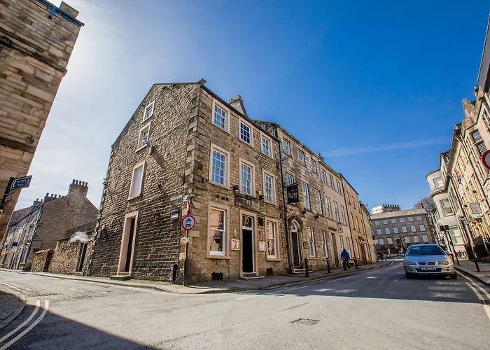 The Sun Hotel & Bar