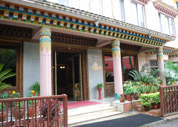 Hotels With Four Stars Tibet