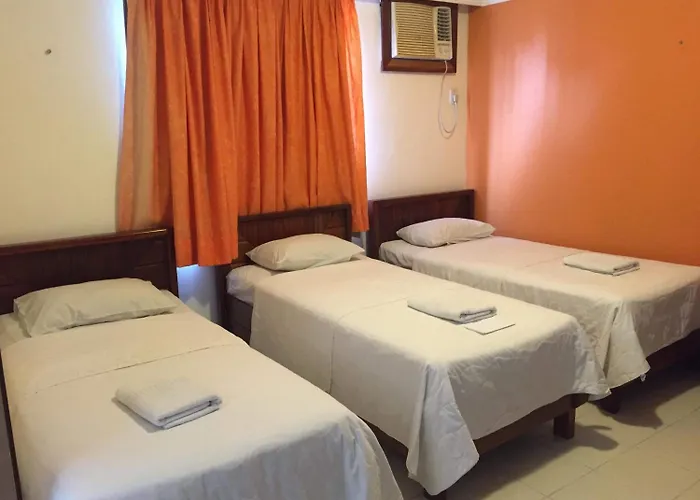 Machado'S Plaza Hotel
