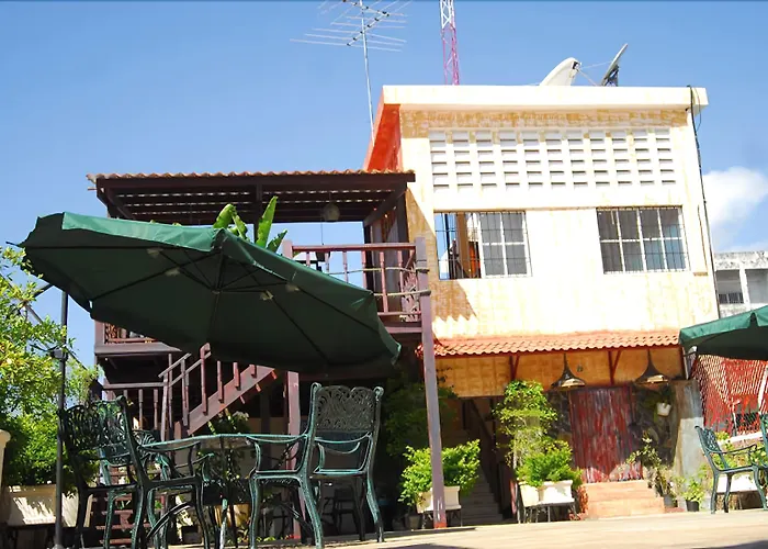 Pet Friendly hotel: Hotel Luis V Santo Domingo