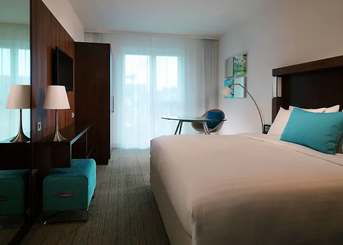 Courtyard By Marriott Cologne
