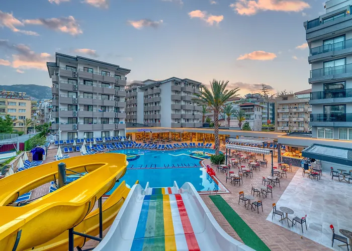 Hotel with Tennis: Kahya Hotel