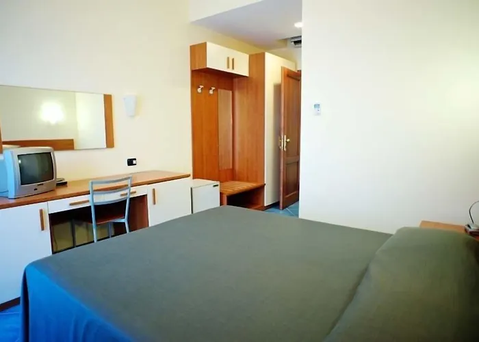 Hotel con tennis: Hotel Costa Di Kair Ed Din