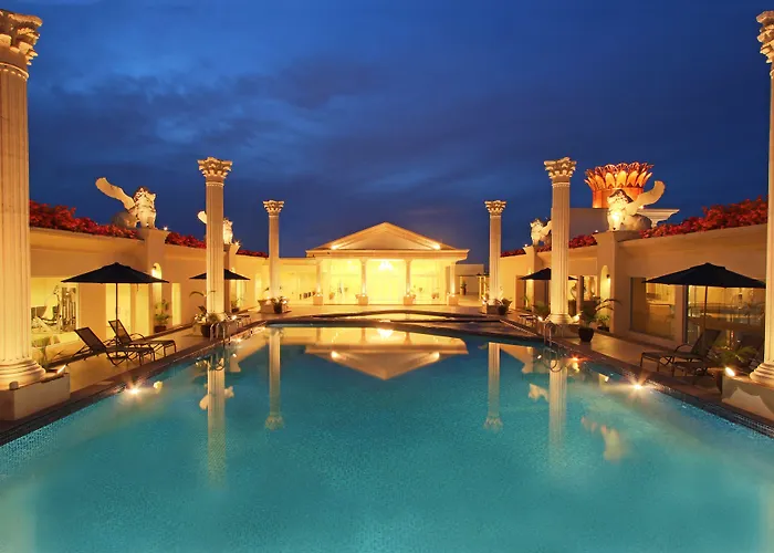 Harmoni One Convention And Service Apartments