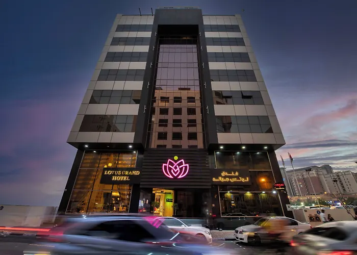 Lotus Grand