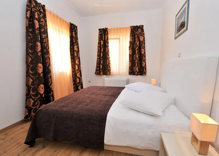 Lastura Aparthotel