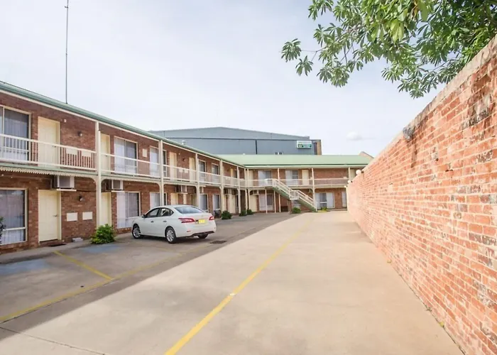 Hamilton Henry Motor Inn