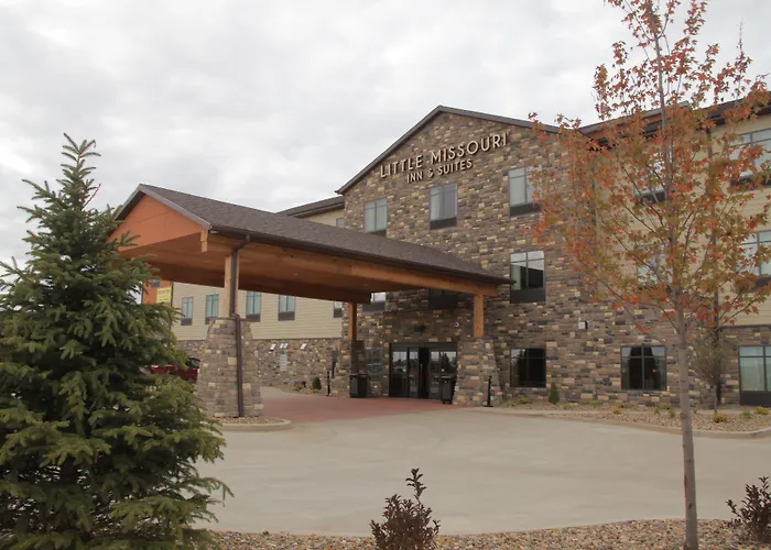 Pet Friendly hotel: Little Missouri Inn & Suites Watford City