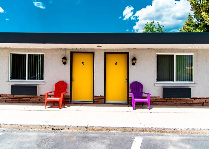 Motel: American Classic Inn