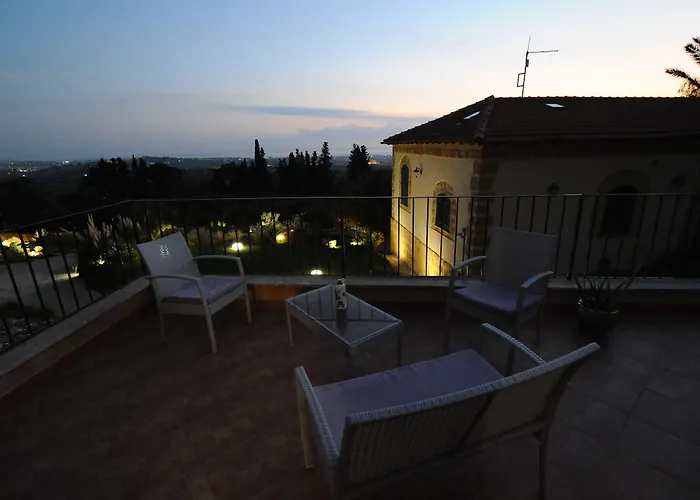 La Lumia B&B Suites&Apartments
