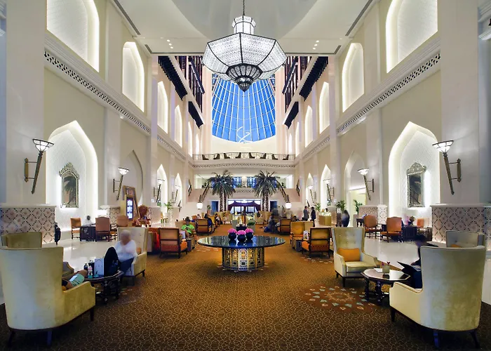  Bab Al Qasr