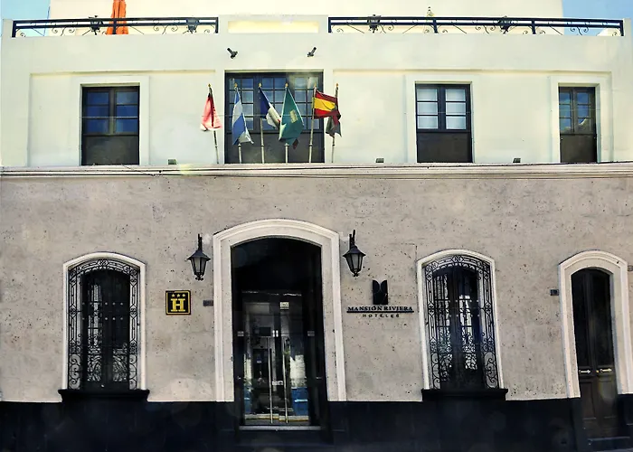Cheap hotels es Riviera Mansion