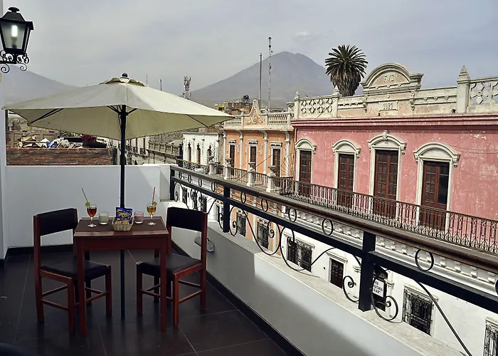 Cheap hotels es Riviera Mansion