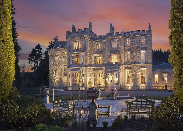Crossbasket Castle, & Restaurant