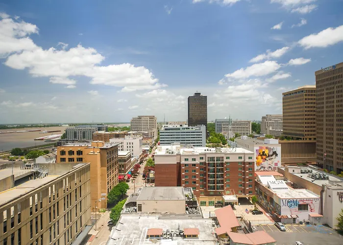 Luxury hotel only: Watermark Baton Rouge, Autograph Collection
