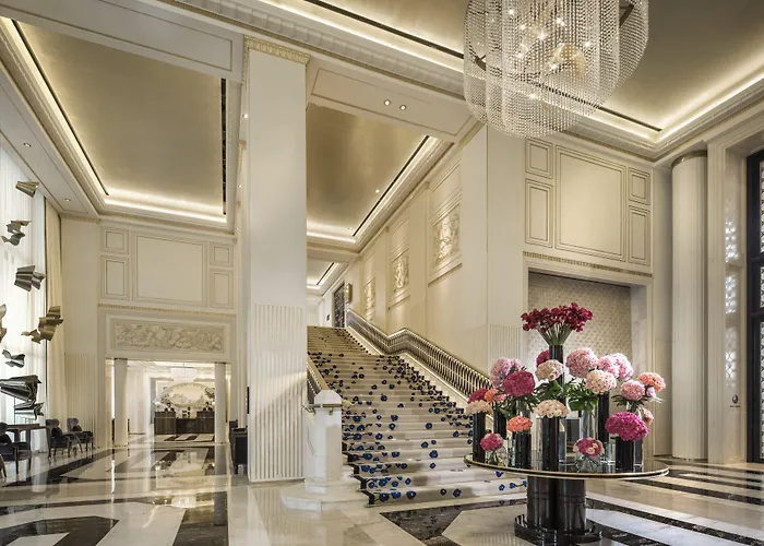 Luxury hotel only: Four Seasons Hotel Jakarta