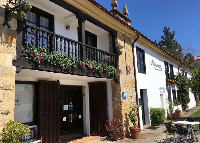 Hotel familiar: Hotel Colonial De Santillana