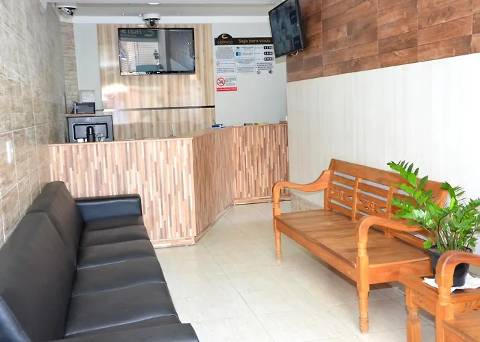 Hotel Cerrado