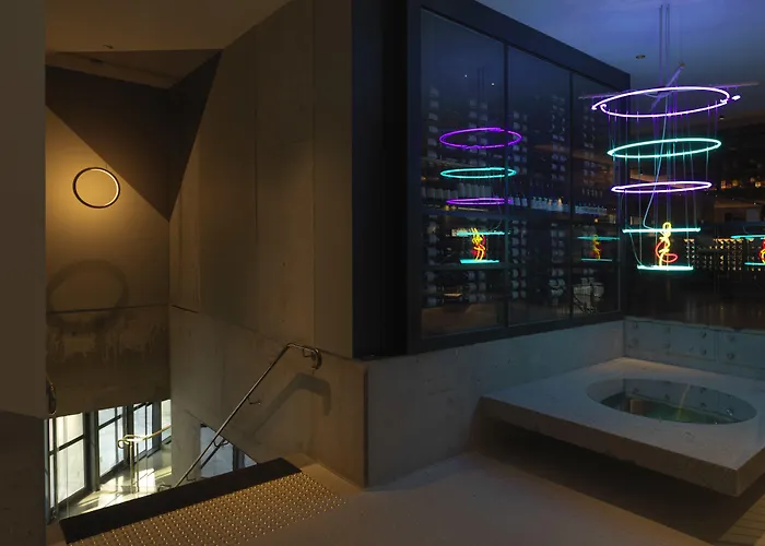 Luxury hotel only: Qt Melbourne