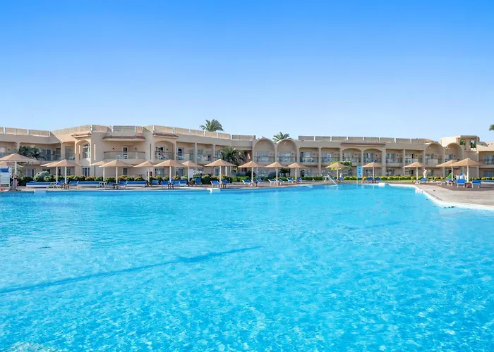 Luxury hotel only: Pickalbatros Royal Moderna Sharm "Aqua Park"