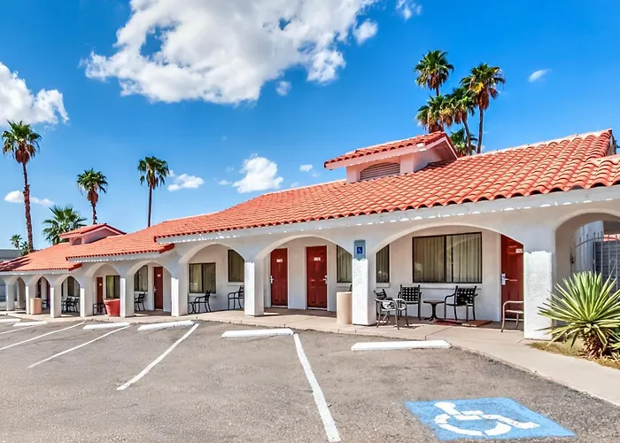 Beach hotel: Historic Coronado Motor Hotel By Oyo