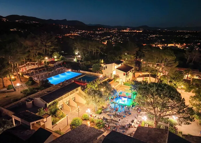 Hôtel pour familles: Belambra Clubs La Colle-sur-Loup - Les Terrasses De Saint-Paul De Vence
