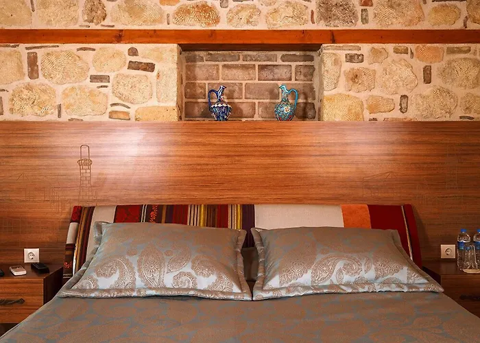 Goodman Hotel & Bistro