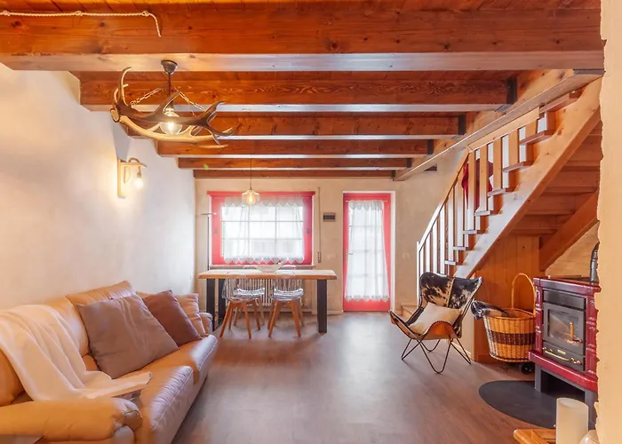 Macrillo Guest House