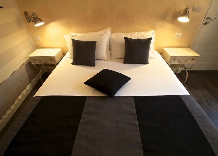 Spagna Secret Rooms