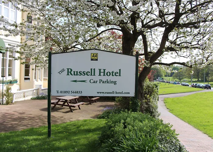 Russell Hotel